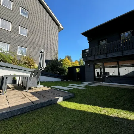 Vacation home 100m2 for 6-8 pers families, pet friendly with garden/parking lot/WLAN