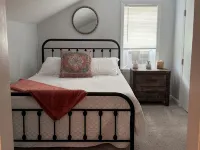 Modern 3Bed 2Bath, Short Drive to Rrg, Walk to Stores and Restaurants! So Clean! Hotels in Powell County