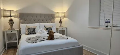 Modern, pet-friendly studio, close to Scotlands best golf courses! Hôtels à : 