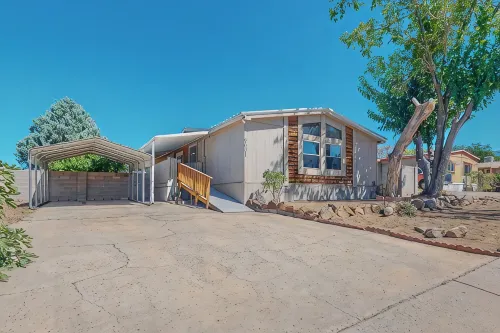 3/2 Spacious Home-King-Near Balloon Fiesta-NEW - บังกะโล