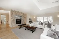 Luxurious 5-bedroom 5.5 bath house with AC, WiFi in charming Chadds Ford