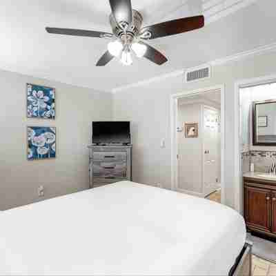 Slice of Heaven - Watercoastal view! Rooms