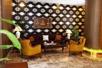 Gardenya Suite Hotel - Homestays