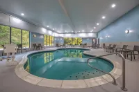 Holiday Inn Express & Suites ZANESVILLE NORTH by IHG - Spa