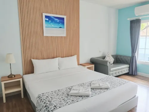 Blue Shore Cottage
