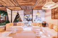 Malish Hotel & Spa - 2 ดาว