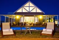 Africa Safari Lodge Hotels in 