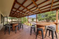 Giants Table and Cottages - Homestays