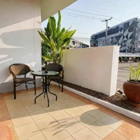 Mark Four Place Hotel