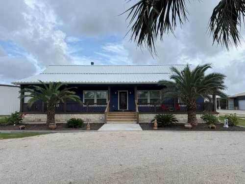 Turtle Bay Lodge Great for Large Gatherings - Kitchens