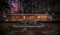 Cherokee Lakefront w/ Huge Patio, Private Covered Dock & Stand-Up Paddle Boards -  Privatzimmer