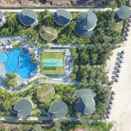 Sandunes Beach Resort & Spa