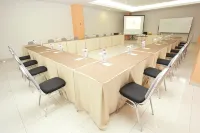 The Square Surabaya Hotel