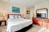 The Seacrest ~ 2 Bed & Bath by the Beach! - Apartments