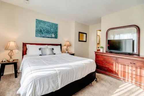 The Seacrest ~ 2 Bed & Bath by the Beach! - Condos