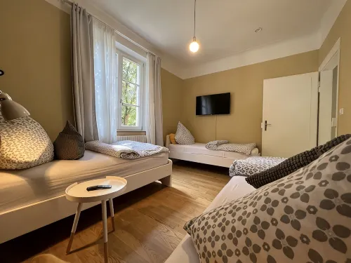 3 bedroom Jugendstilwohnung near the castle - Wifi