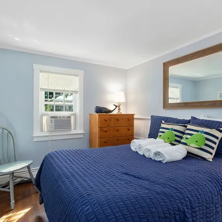 Bright 3 bedroom Cape cottage