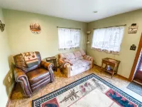 Cozy Bear Cabin - Homestays