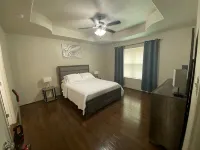 Charming 3-Bedroom Retreat in Prime Neighborhood SPI /SPACE X - 4-Star