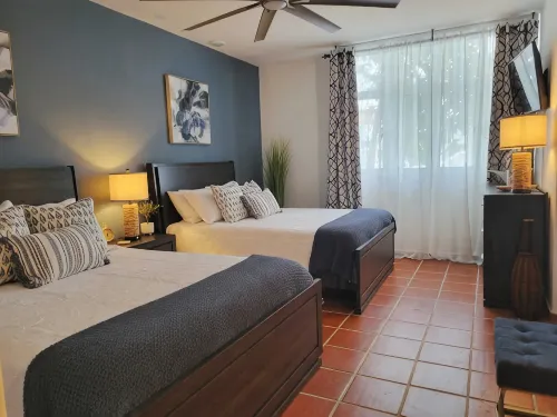 Luxury Condo in Wyndham Resort - バルコニー