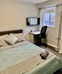 Private Cozy 1 Bedroom Apartment!!! Dedicated Wok Desk and Free Parking. - Wifi