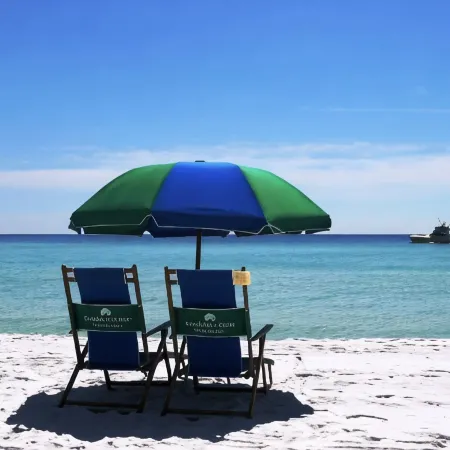 Private Resort Villa•Beach Service Included•Golf Cart• Boat and Trailer Friendly