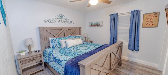 Pool, Hot tub, Kid & Pet Friendly! Near Lake, CLEAN Hotels in Okeechobee County