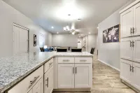 Lovely 3-bedroom 3baths house in Las Cruces with AC, WiFi. Enjoy! - 4-Star