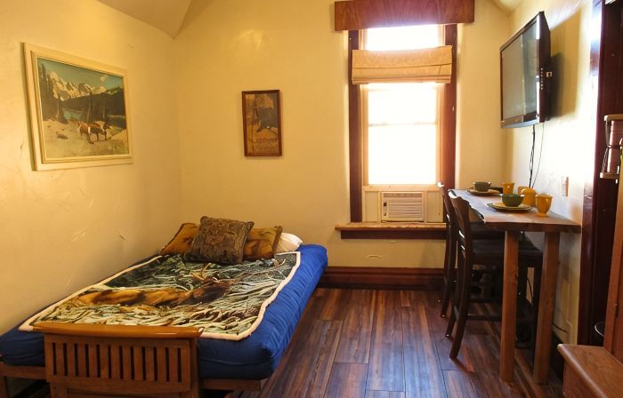 Come Stay for a Night or a Few - No Cleaning Fee
