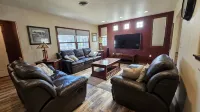 Modern Craftsman on Historic 8th St-Fargo - 홈스테이