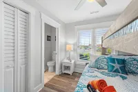 Amazing Views! Oceanfront next to Pier. 5 bed 5 bath. Sleeps 11. Family Friendly - de playa