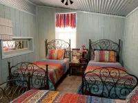 Bunkhouse Cabin The Lazy Buffalo Cache Wichita Mountains Family Reunion Kitchen