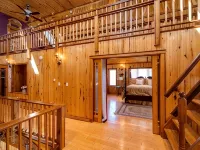 Large Family Lodge w/ Hot Tub, Sports Game Room, Gaming Room, and Pet Friendly! Hotels in Ripton