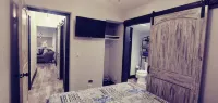 4 Bedroom/3 Bath Upper Level Remodeled Shop, in town, fully loaded for up to 12! - 4-Star
