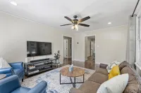 3Br Near Swamp Rabbit Trail • Fenced Yard • Pet-Friendly • 7 Min to Downtown - 3-Star
