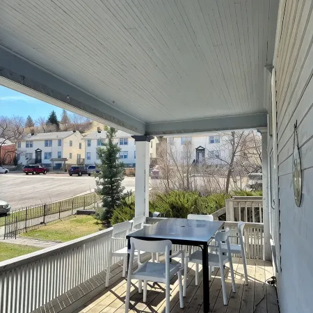 1901 Colonial Charm