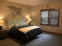 Sunflower House on Lake Wissota - Boutique