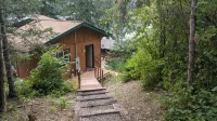 Lakefront guest house,  dock access. Kayak, peddleboat, and rowboat... fishing. - Homestays