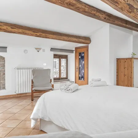 Medieval House built in 1200 in the centre! FREE private parking