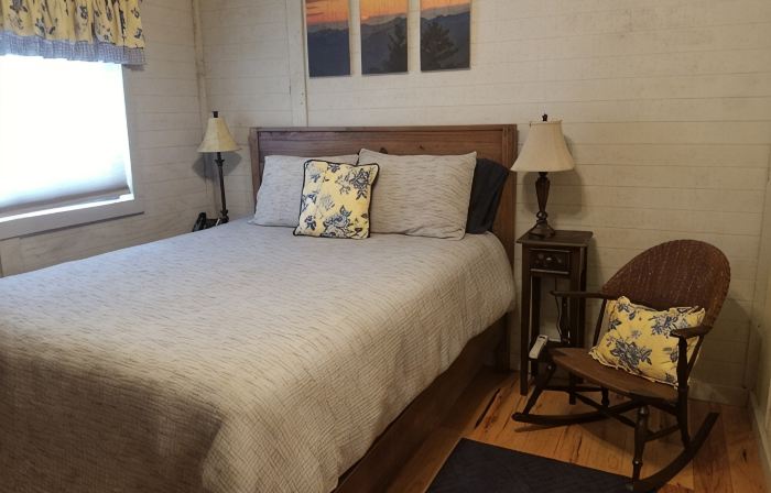 The River Joy - Amazing Riverfront Cabin in Franklin NC