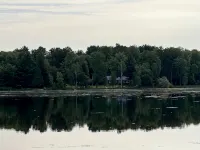 All-Season Modern Cottage on Red Lake - 45 min from Green Bay - 3-Star