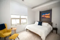 Modern Home in the Heart of Cleveland Flats - balcony