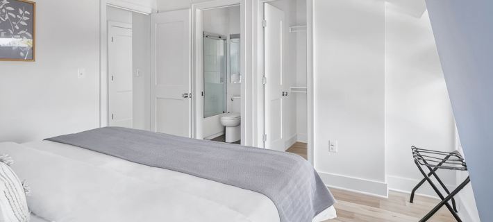 1/2 Block from King Street, 5★ Location ~ ♛King Bed ~ Free Parking โรงแรมในอเล็กซานเดรีย