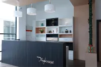 De House Hotel - parking