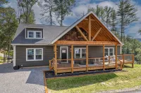 Spacious Mountain Retreat! Hot Tub, Game Room, Near Asheville - Wifi