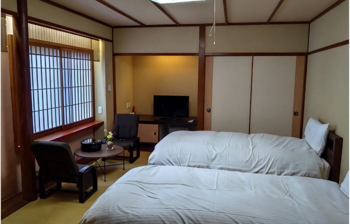 Hana Ryokan Iwatoya