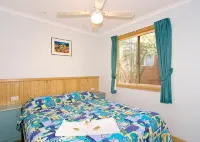 Lorikeet Holiday Park - Beach