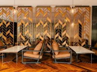 Ease Hotel โรงแรมใกล้วัดอาทุมาชิ