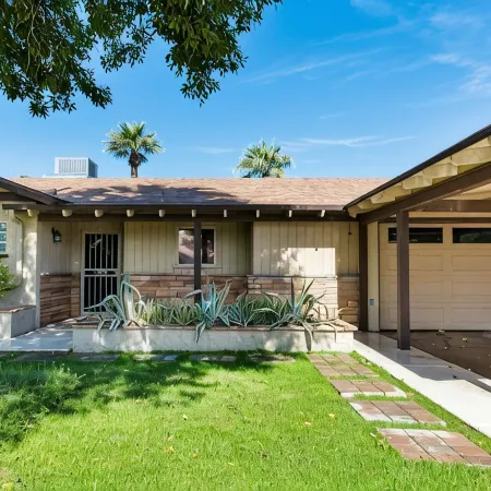 Outdoor Oasis Near Old Town Scottsdale - Heated Pool¹ + Spa.  Dog Friendly!
