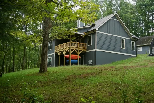 Modern Cottage on Lake Chatuge • N Georgia Lakefront w/Private Dock • Sleeps 8 - 4성급